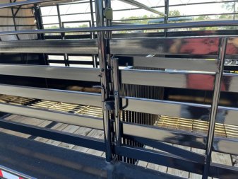 New ST1612G TEXAS TRAILERS 16' GOOSENECK STOCK TRAILER