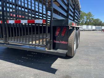 New ST1612G TEXAS TRAILERS 16' GOOSENECK STOCK TRAILER