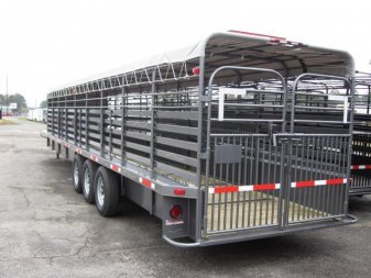 New ST3621G TEXAS TRAILERS 36' GOOSENECK STOCK TRAILER W/ TRIPLE AXLES