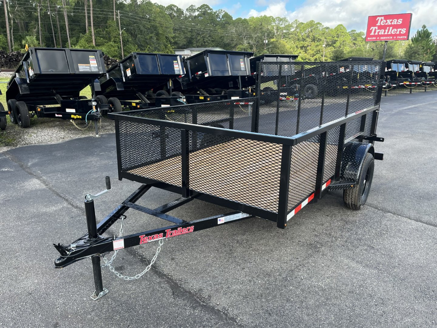 New LM61035 TEXAS TRAILERS 6'4" X 10' LAWN MAINTENANCE TRAILER