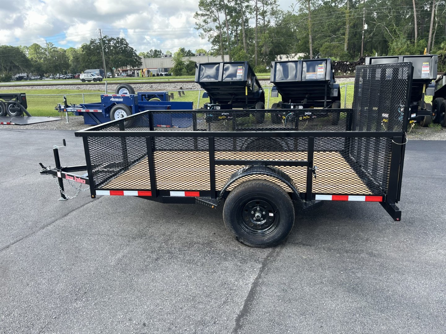 New LM61035 TEXAS TRAILERS 6'4" X 10' LAWN MAINTENANCE TRAILER