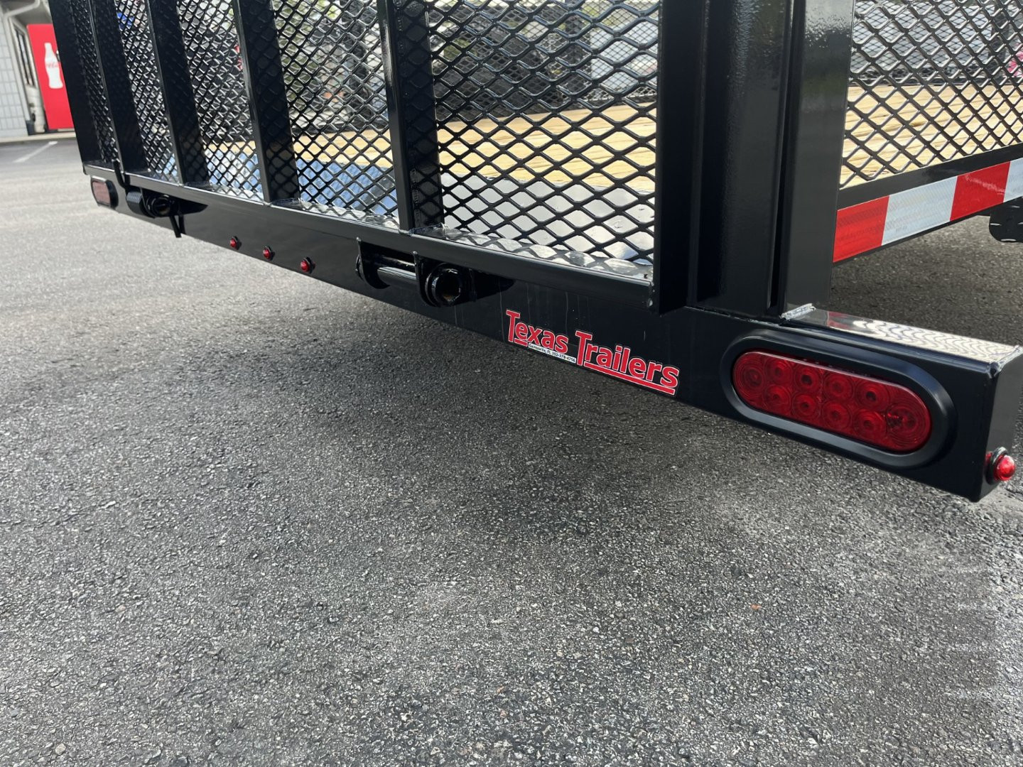 New LM61035 TEXAS TRAILERS 6'4" X 10' LAWN MAINTENANCE TRAILER