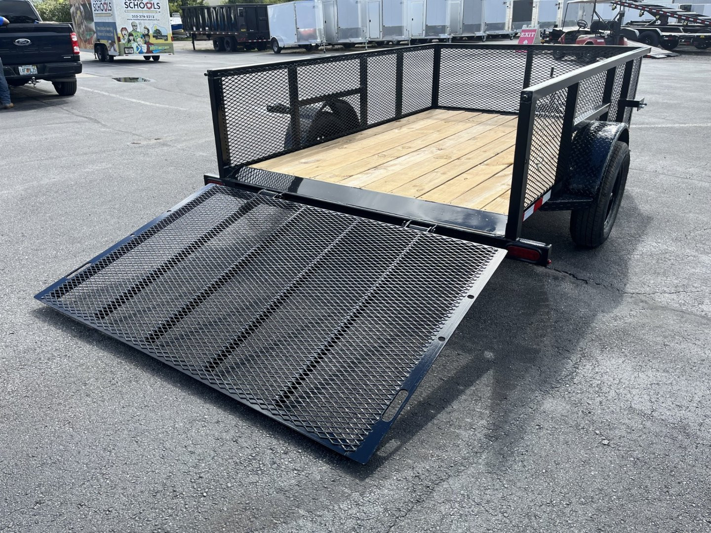 New LM61035 TEXAS TRAILERS 6'4" X 10' LAWN MAINTENANCE TRAILER