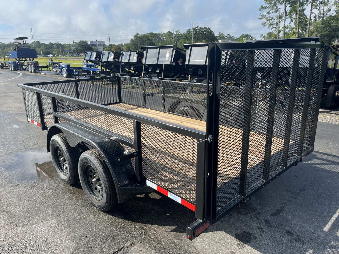 New LM61470 TEXAS TRAILERS 6'10" X 14' LAWN MAINTENANCE TRAILER