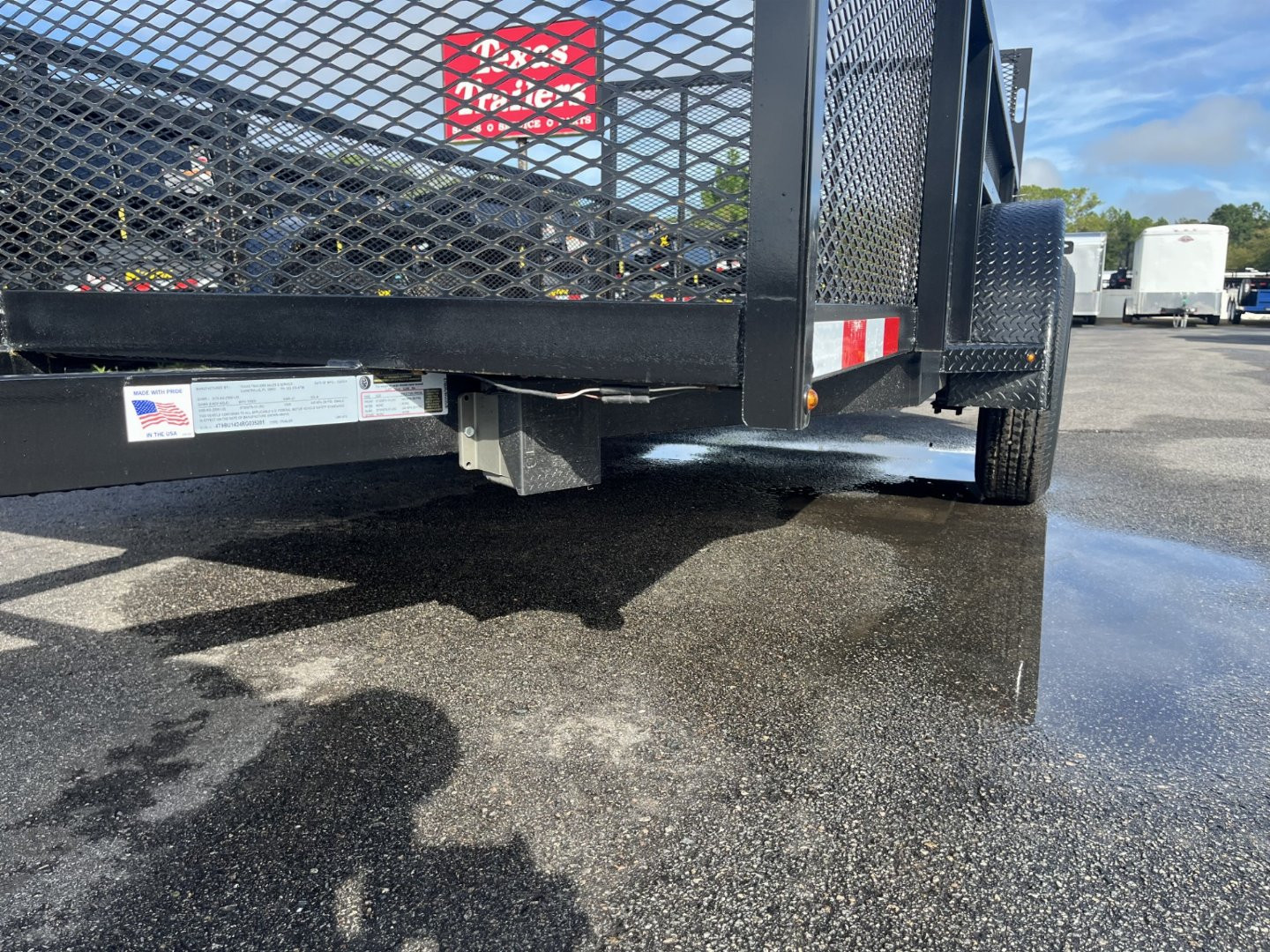 New LM61470 TEXAS TRAILERS 6'10" X 14' LAWN MAINTENANCE TRAILER