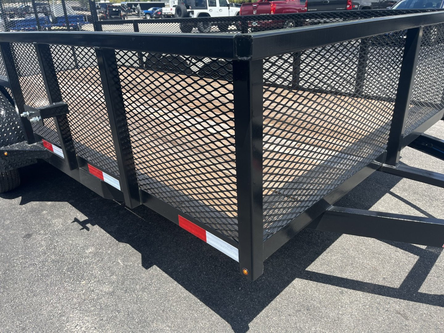 New LM61670 TEXAS TRAILERS 6'10" X 16' LAWN MAINTENANCE TRAILER