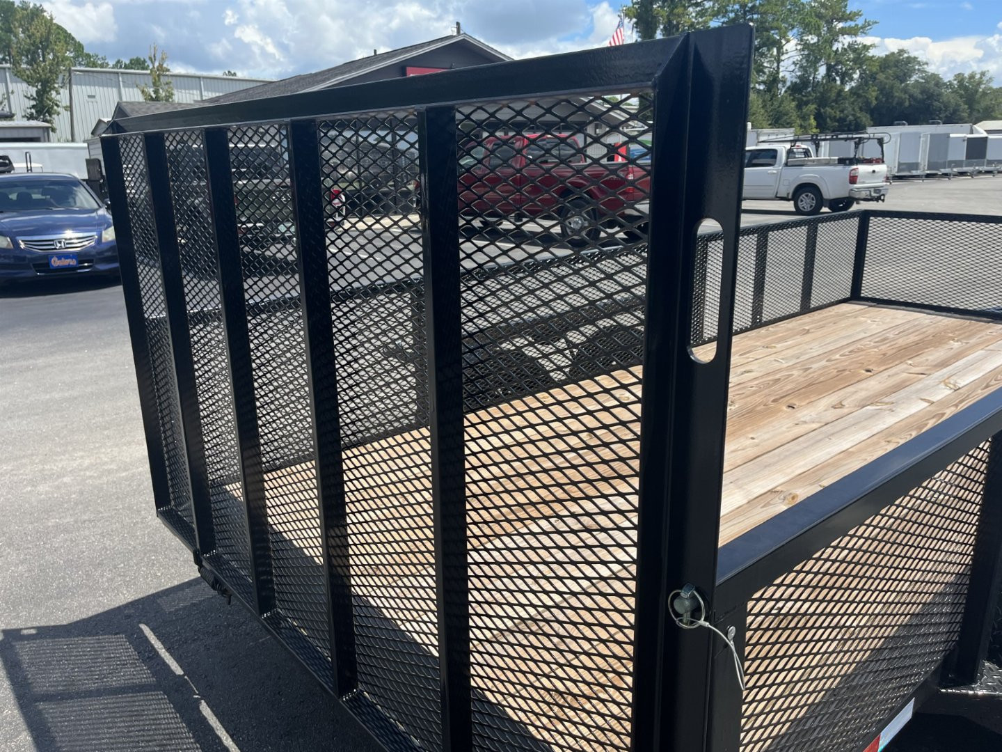 New LM61670 TEXAS TRAILERS 6'10" X 16' LAWN MAINTENANCE TRAILER