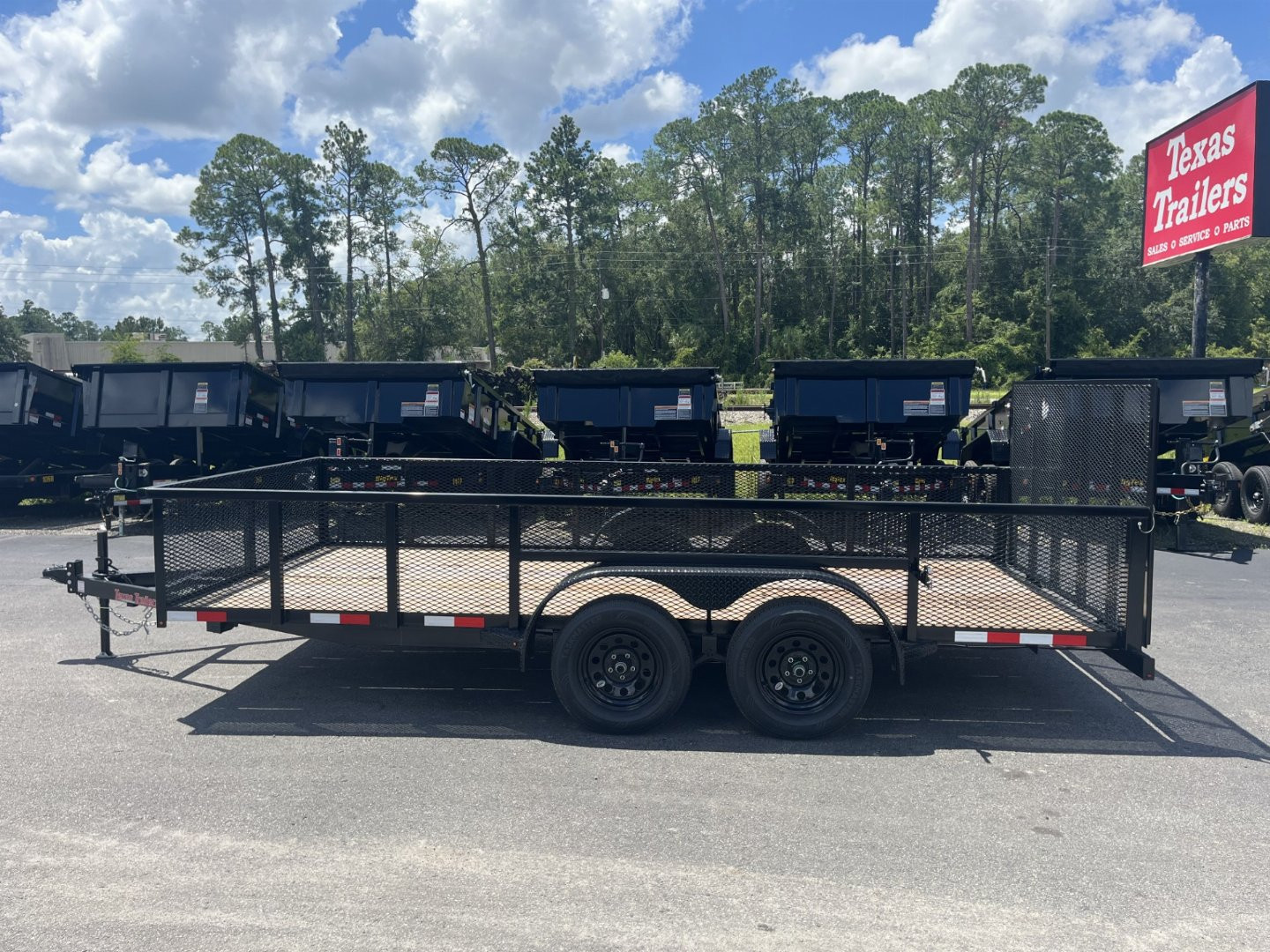 New LM61670 TEXAS TRAILERS 6'10" X 16' LAWN MAINTENANCE TRAILER