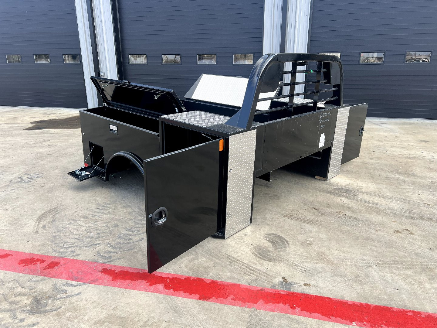 New 2025 CM Truck Beds KE00425787 Truck Bed