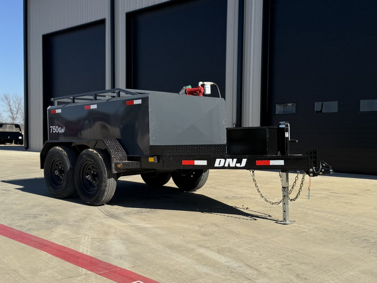 New 2025 DNJ Trailers 750GAL Tank Trailer