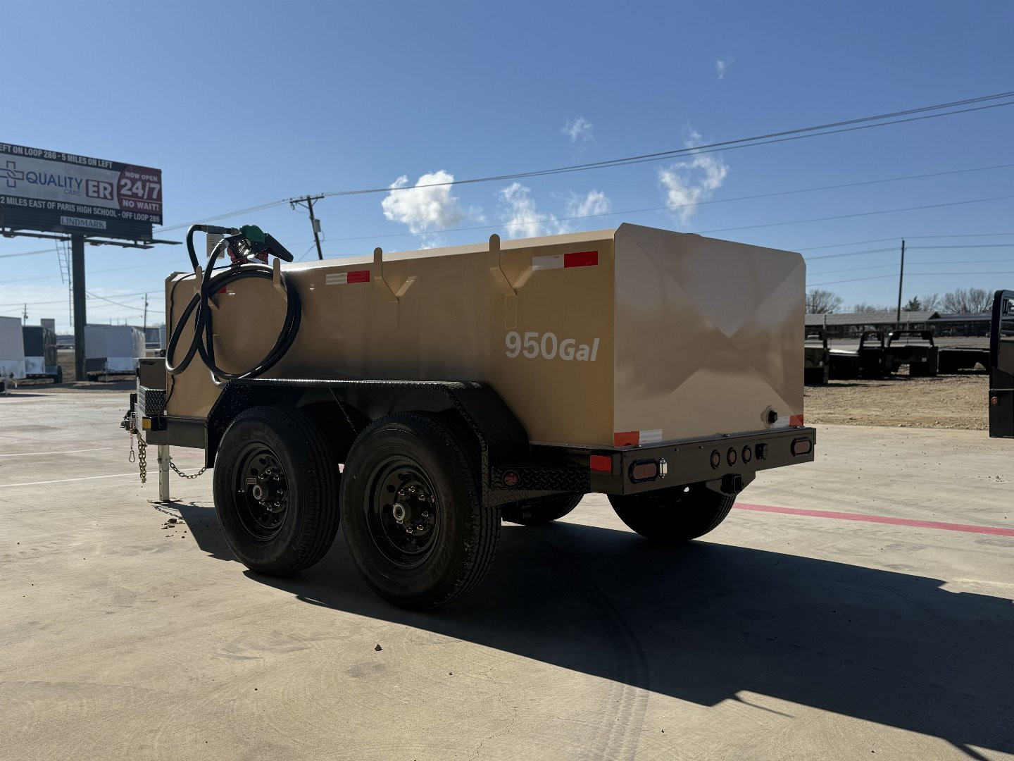 New 2025 DNJ Trailers 950GAL Tank Trailer