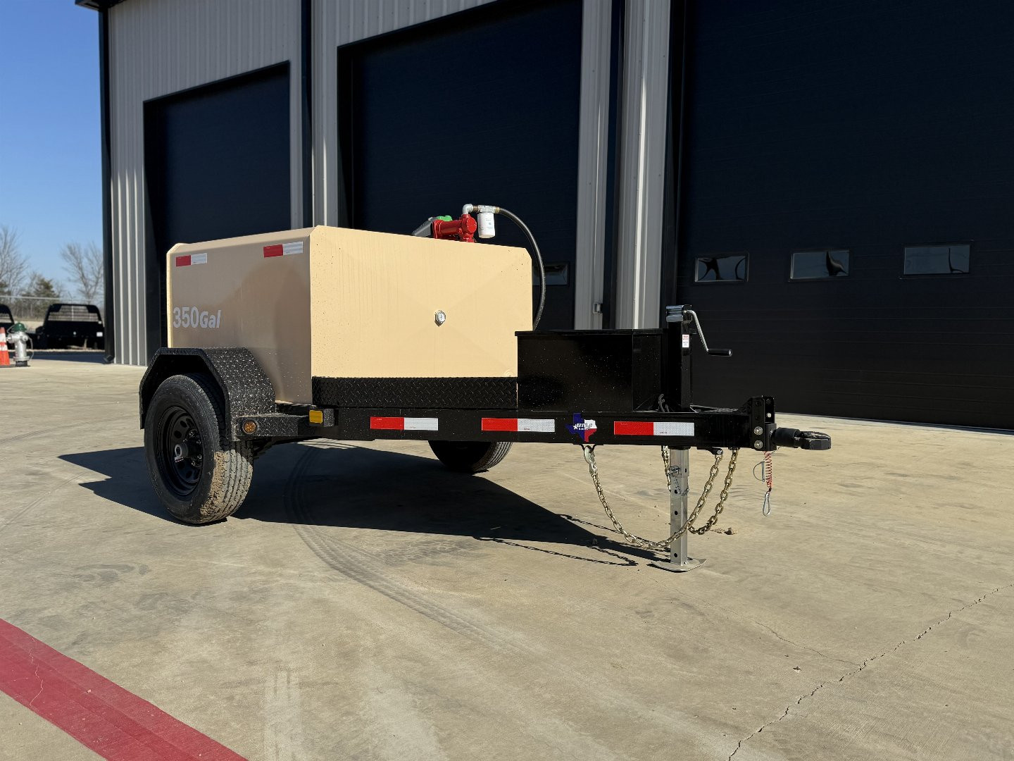 New 2025 DNJ Trailers 350GAL Tank Trailer