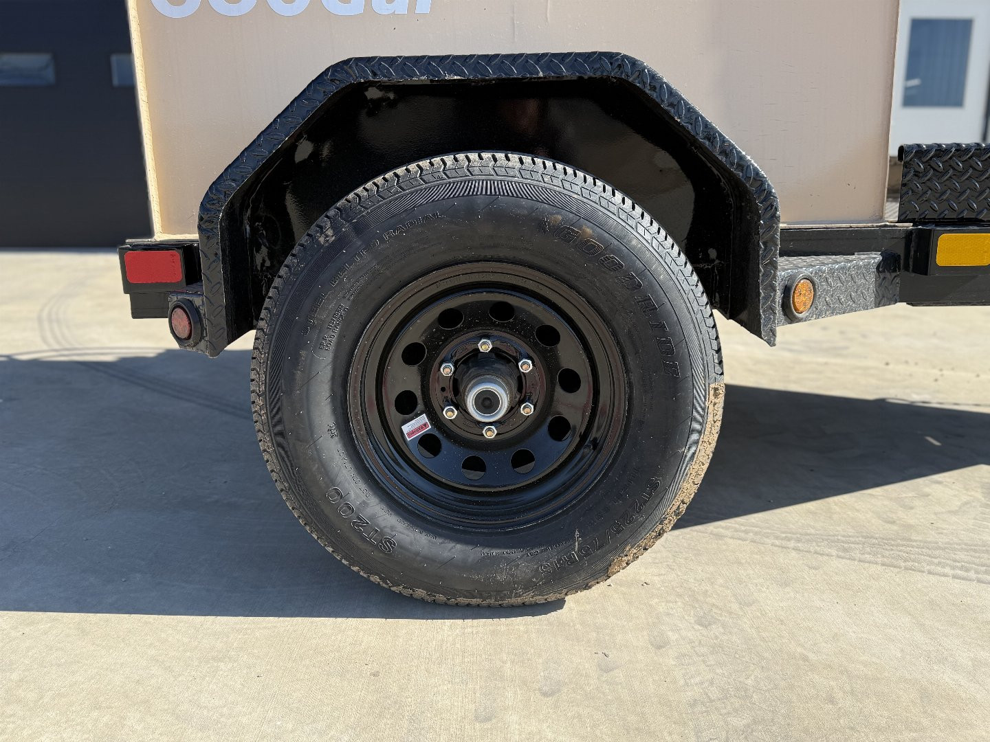 New 2025 DNJ Trailers 350GAL Tank Trailer