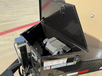 New 2025 DNJ Trailers 350GAL Tank Trailer