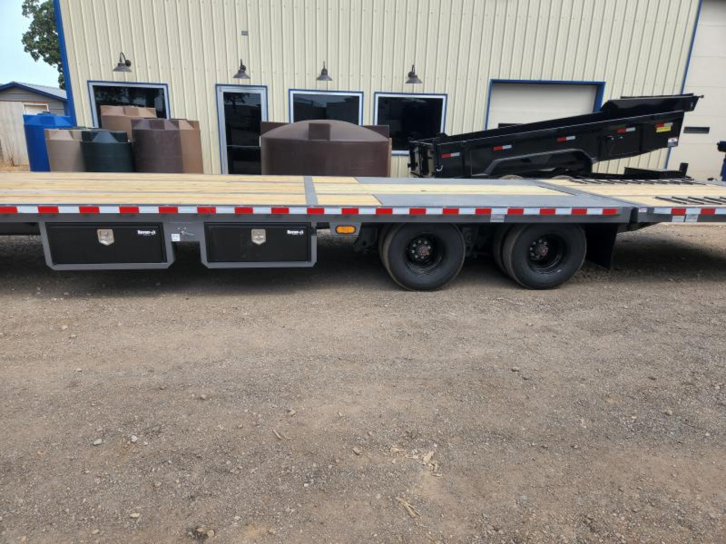 New 102" X 40' FBHB 40' GN Hydraulic Flatbed