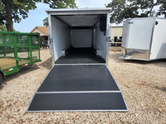 New 8.5' X 24' Car Hauler Cargo / Enclosed Trailer