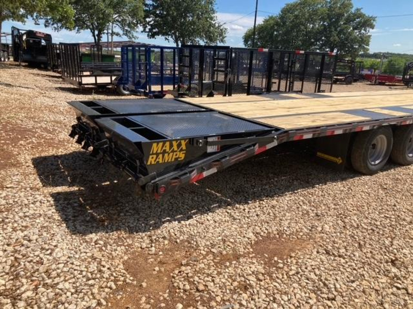 New 102" X 36' Gooseneck Flat Bed Trailer