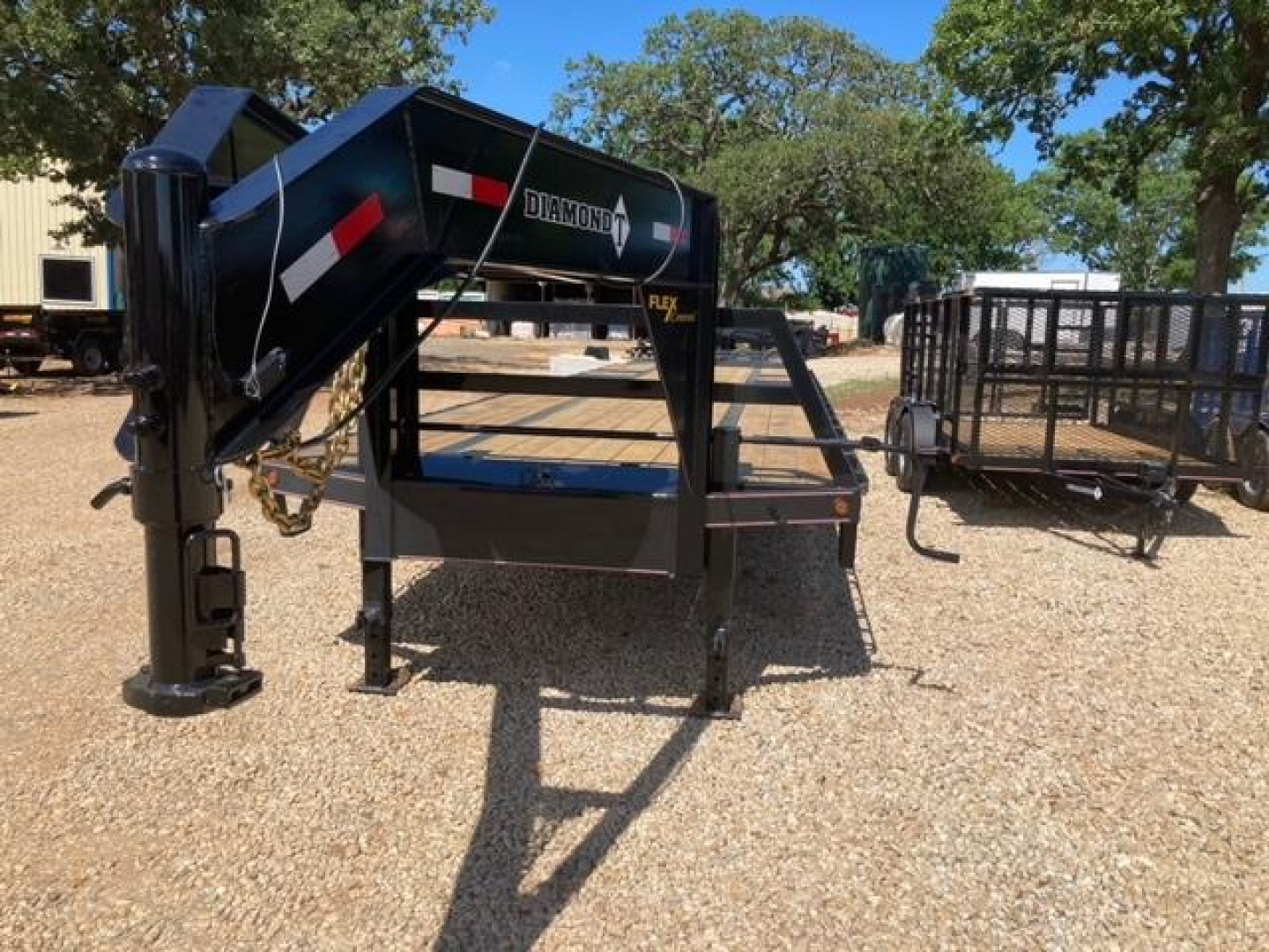 New 102" X 36' Gooseneck Flat Bed Trailer