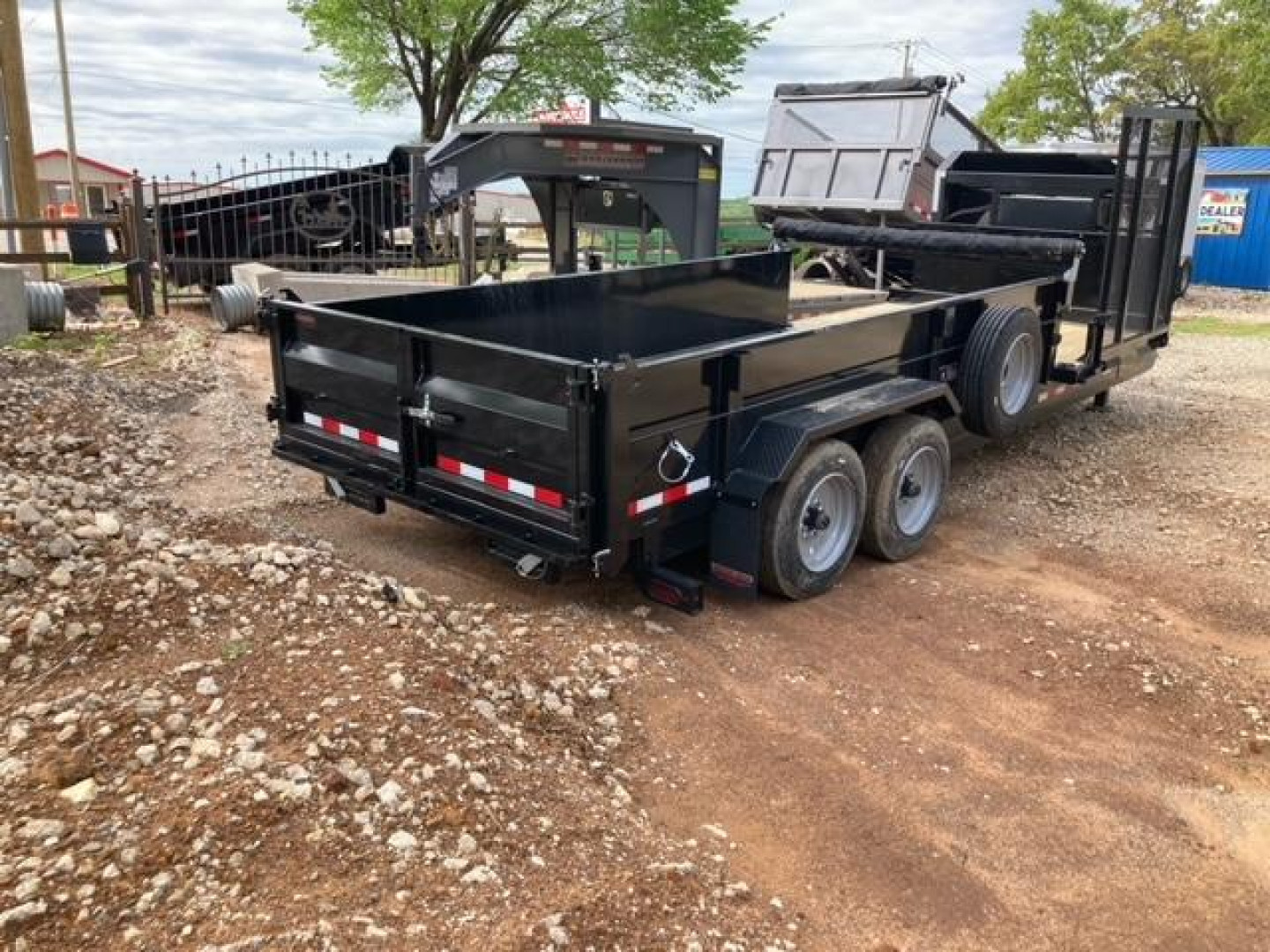 New 82" X 20' Front Flat Rear Dump -20/14 GN