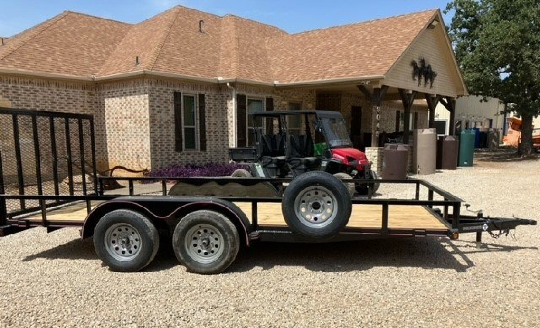 New 83"X16' SU-700 Utility Trailer