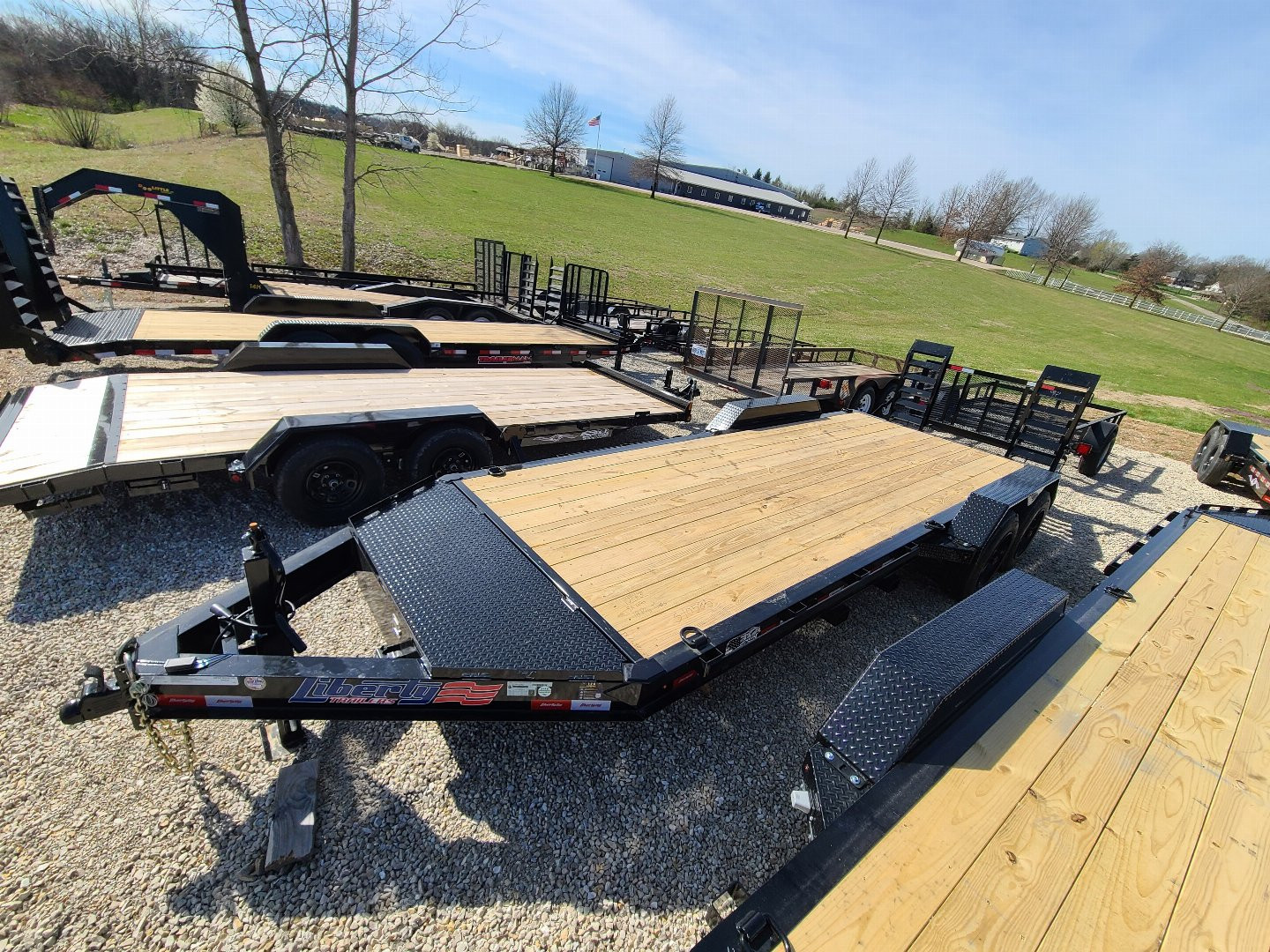 New Liberty 17'+3' Equipment 2-8k axles, Bigass Ramps, standup ramps, fork carriers, removeable fenders, #780