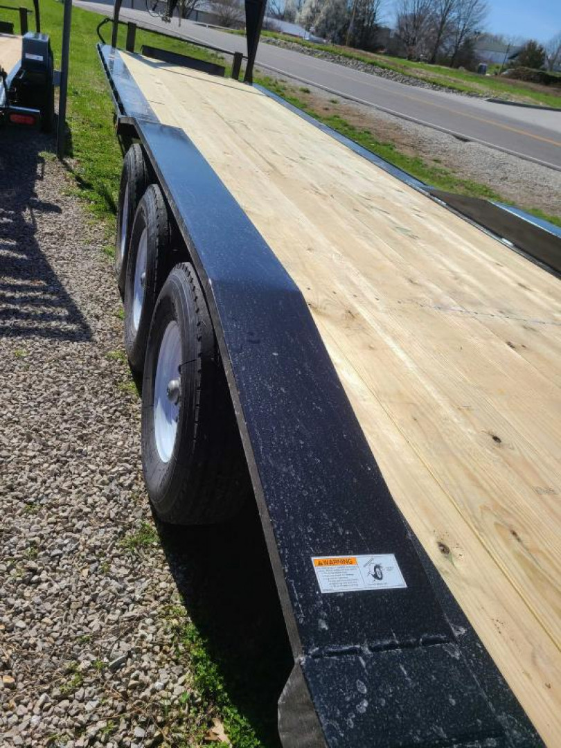 New Trailerman Gooseneck, 83 x 34+4, 2-car hauler, 21k axles, toolbox, 2 jacks, drive over fenders, catwalk, black #528