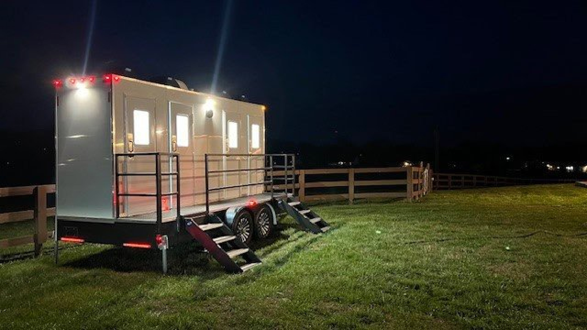 New 4-Room Platform Restroom Trailer
