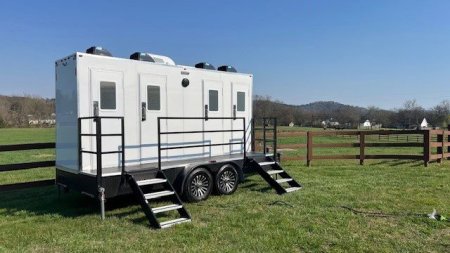 New 4-Room Platform Restroom Trailer