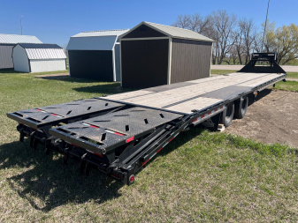 Used 2022 Iron Bull Norstar Flatbed Trailer