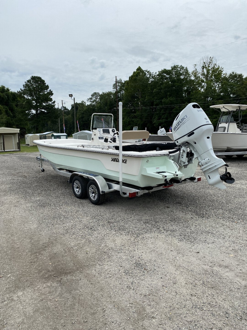 New 2023 OTHER B22CCR Bay Boat
