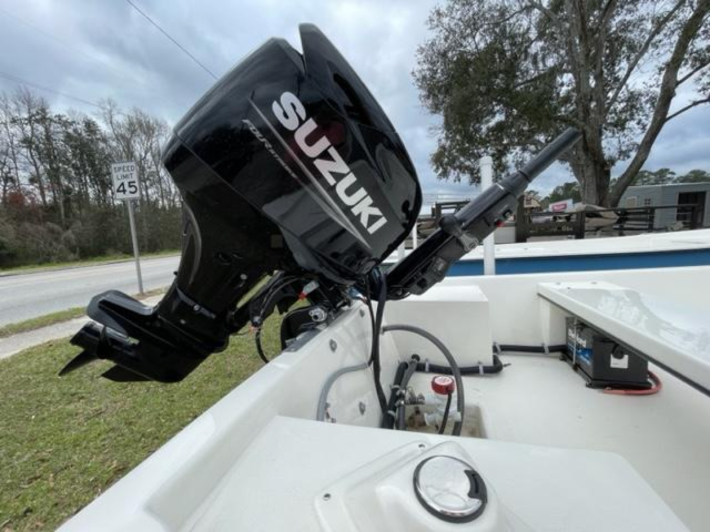 New 2023 STUMPNOCKER 174 TILLER Skiff Boat