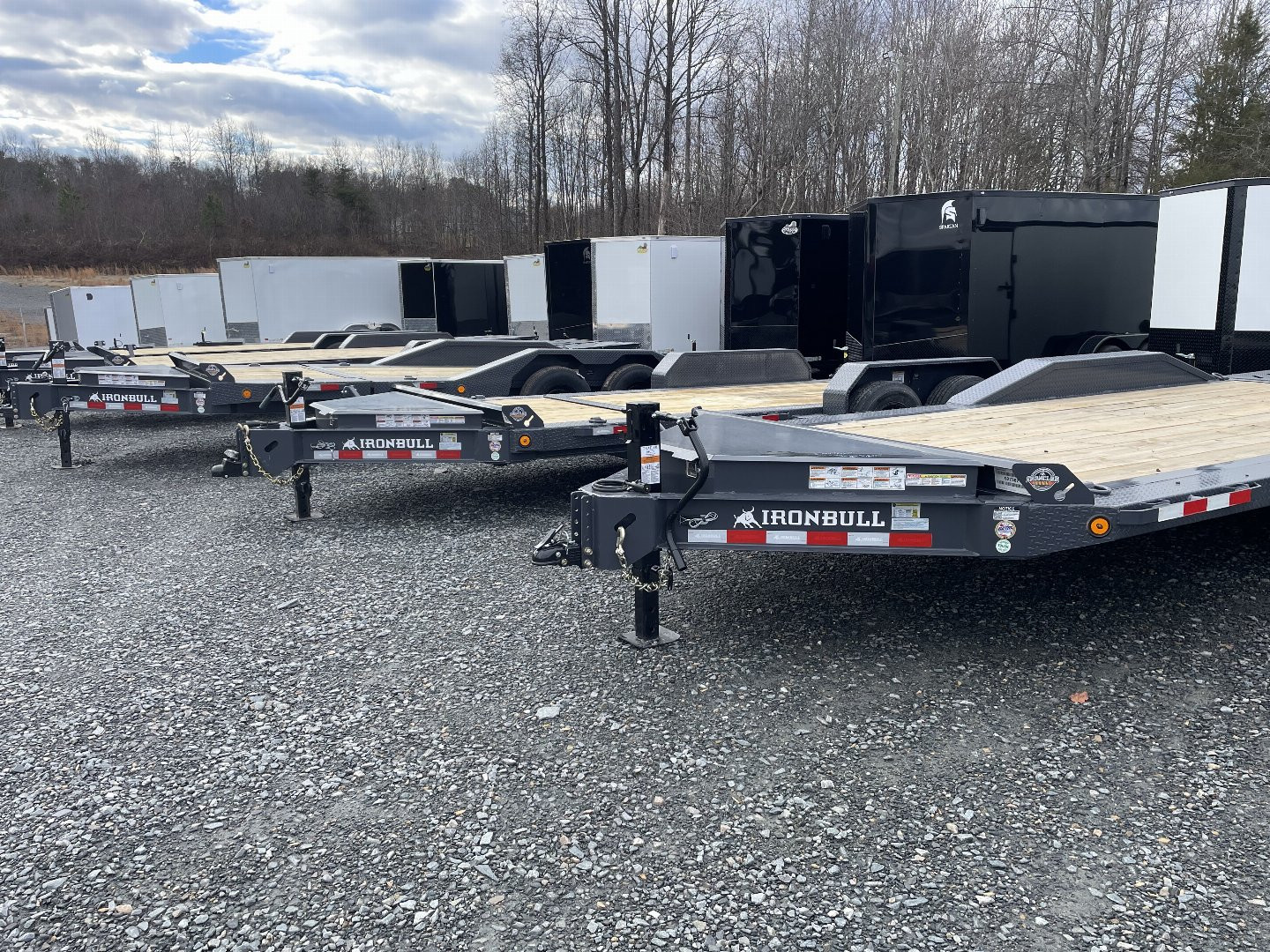 New 2025 Iron Bull drive over fender Equipment Trailer 7x20
