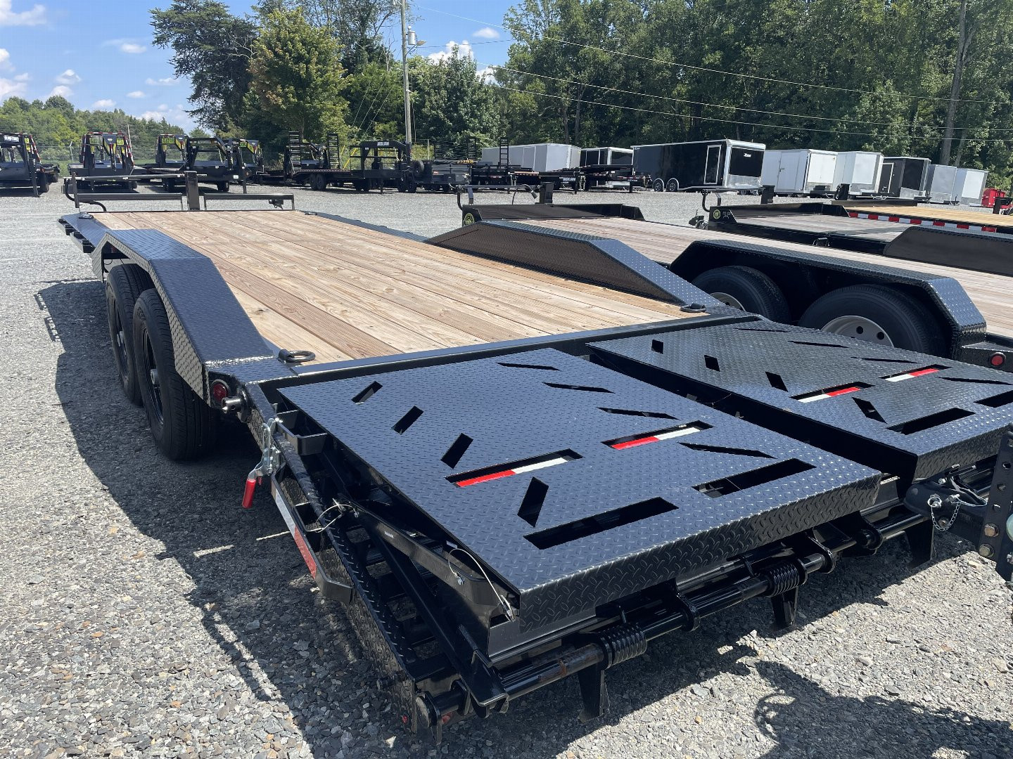 New 2025 Iron Bull drive over fender Equipment Trailer 7x20