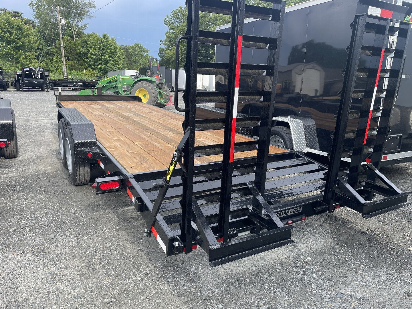 New 2025 Gatormade Trailers flatbed Equipment Trailer 7x23' rated 16k