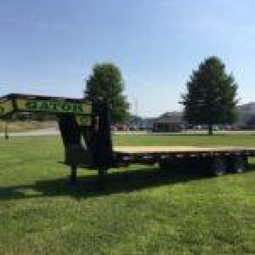 New 2026 Gatormade Trailers Gooseneck with Hydraulic Dovetail Gooseneck Bodies
