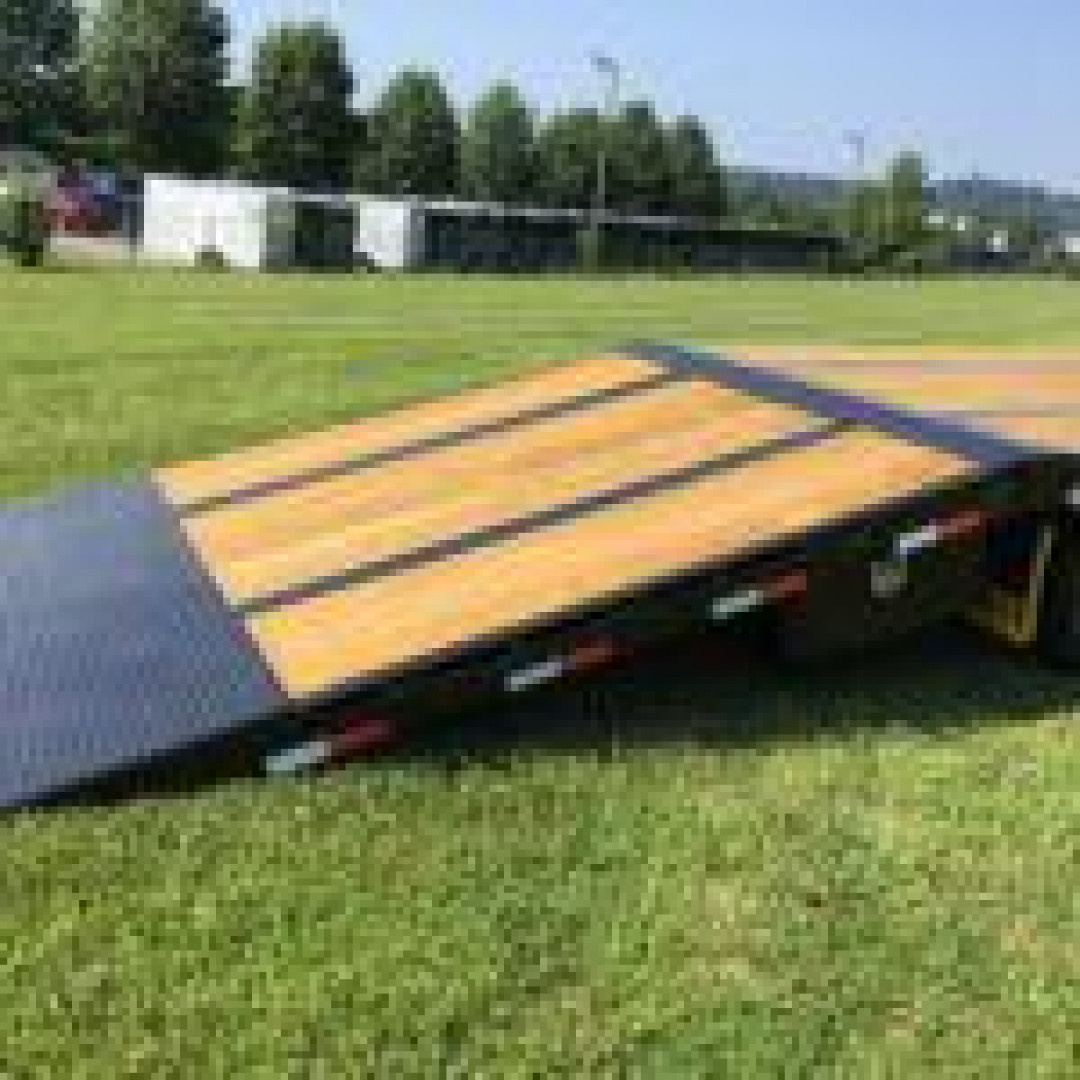 New 2026 Gatormade Trailers Gooseneck with Hydraulic Dovetail Gooseneck Bodies