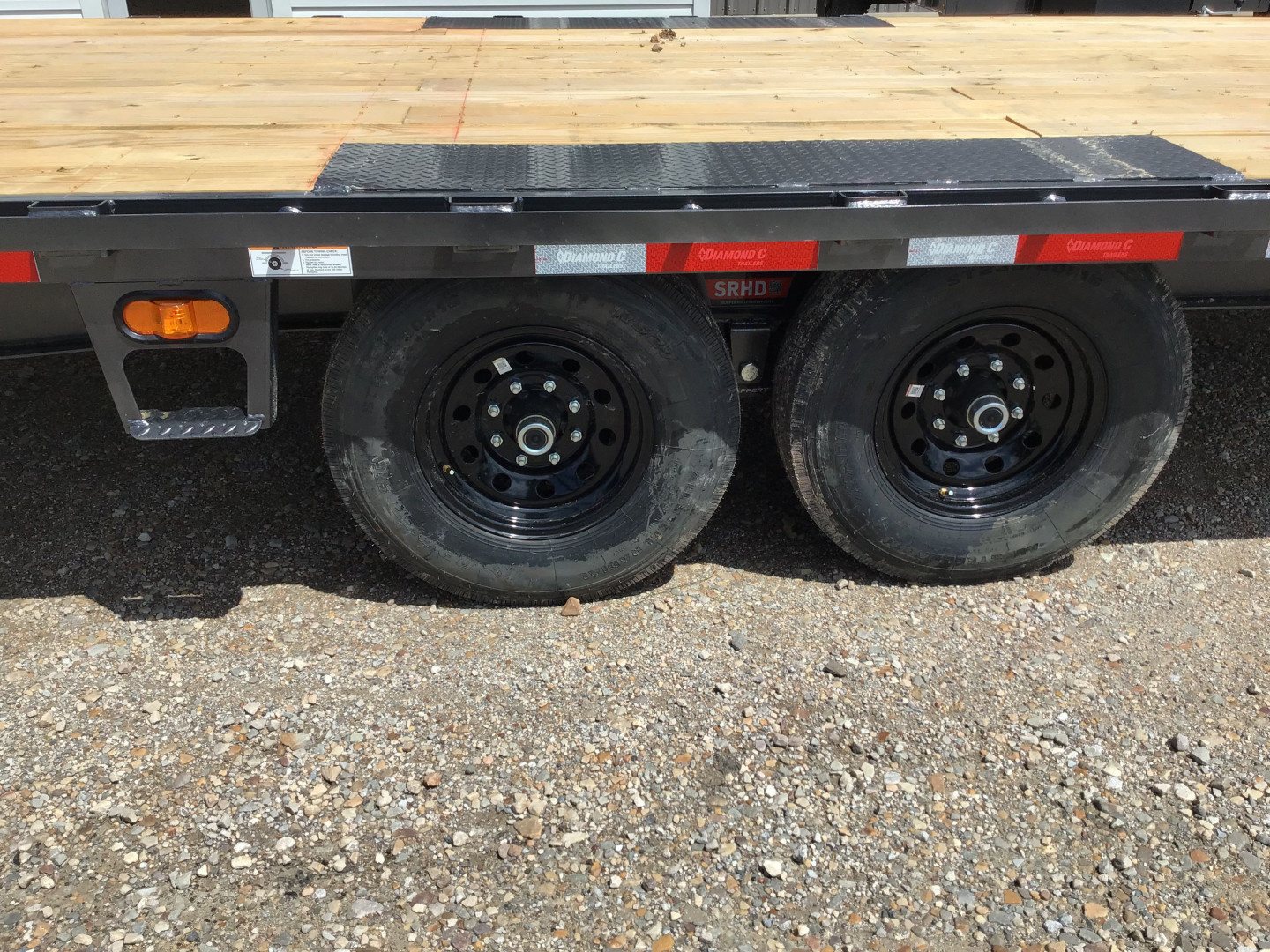 New 2025 Diamond C 102"x24' BP HD Deckover Equipment Trailer - DEC207