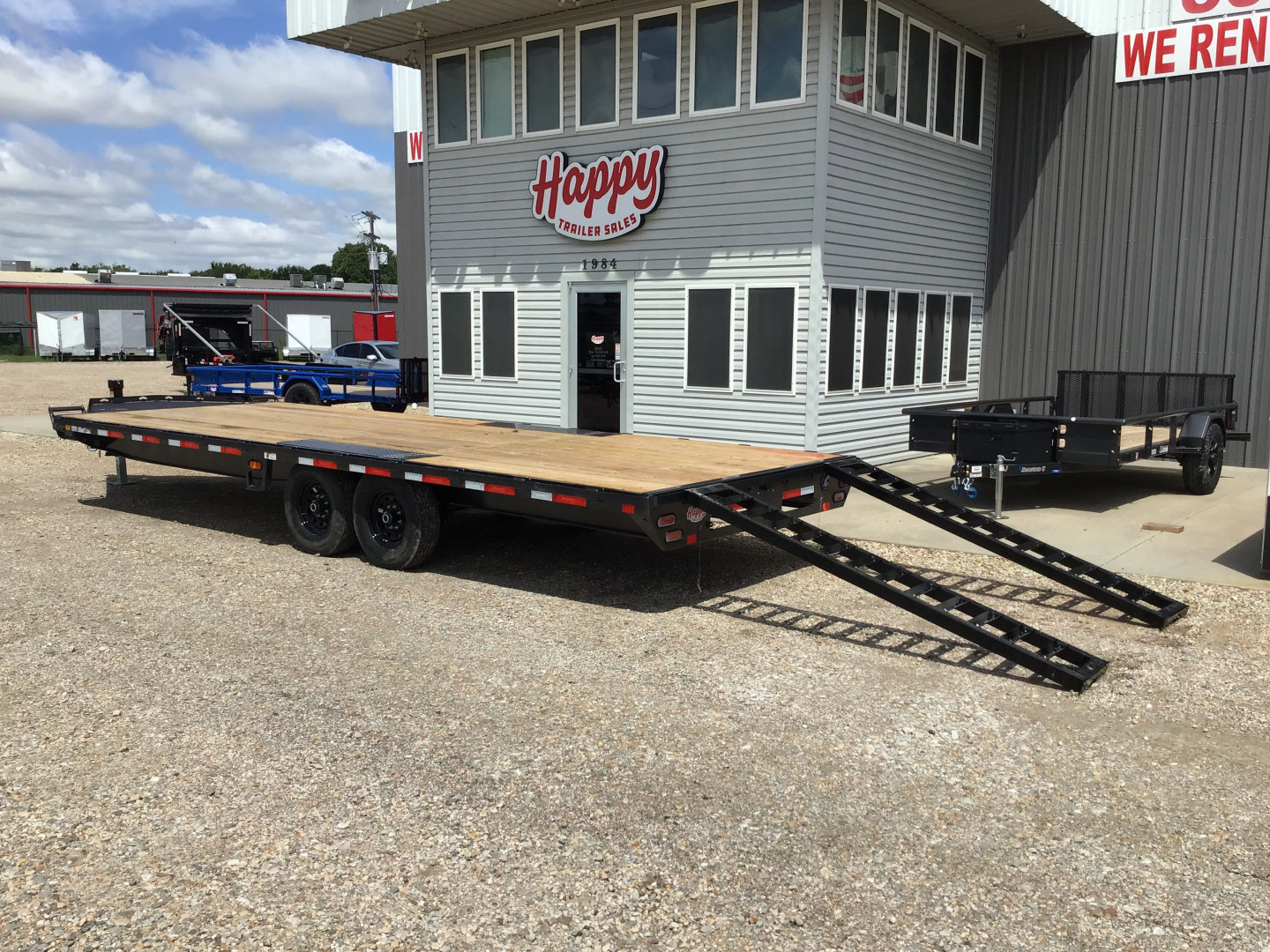 New 2025 Diamond C 102"x24' BP HD Deckover Equipment Trailer - DEC207