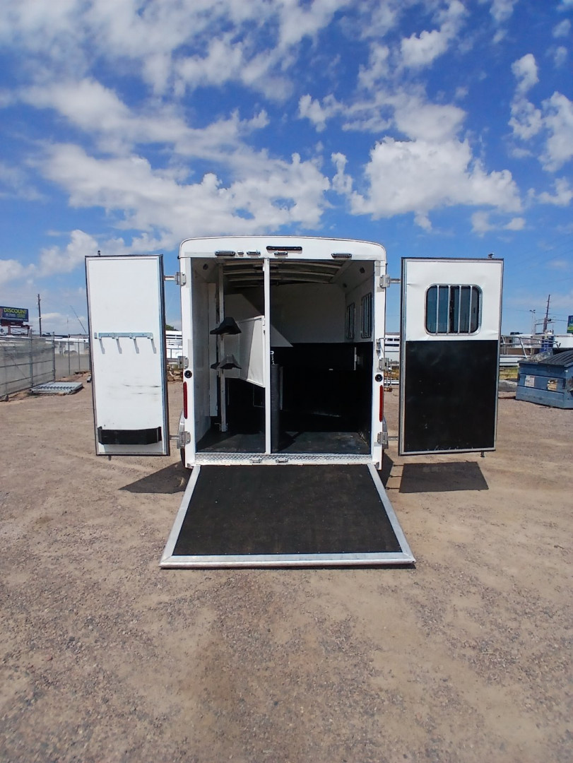 Used 2017 Bison Trailers 2H GN LQ Horse Trailer