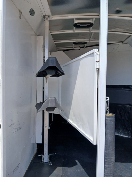 Used 2017 Bison Trailers 2H GN LQ Horse Trailer