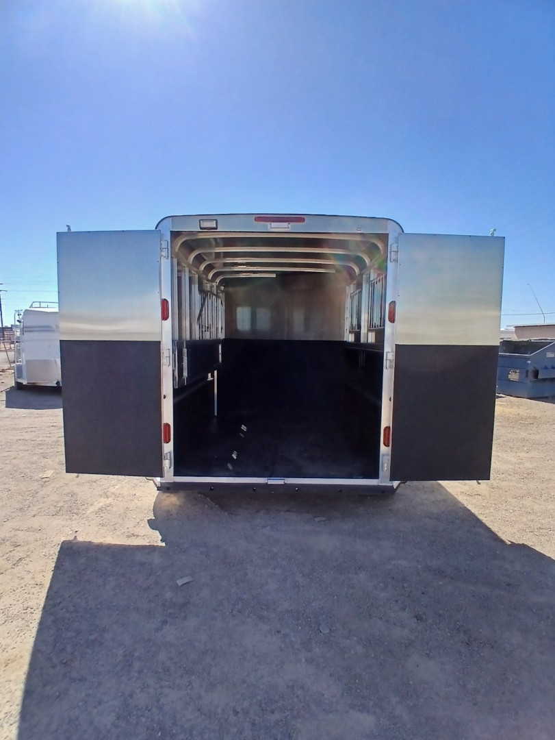 New 2025 MAVLITE DX 2H BP WARMBLOOD Horse Trailer