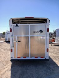 New 2025 MAVERICK TRAILERS MAVERICK 3H GOOSENECK Horse Trailer