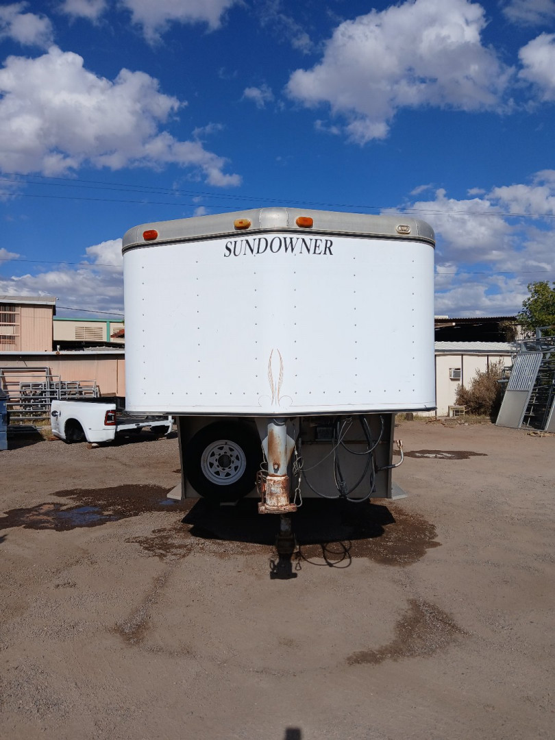 Used 1991 Sundowner Trailers SUNLITE 9 HORSE Horse Trailer