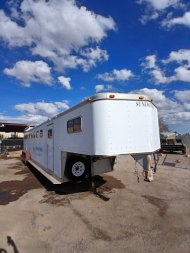 Used 1991 Sundowner Trailers SUNLITE 9 HORSE Horse Trailer