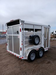 New 2025 MAVERICK TRAILERS 2H BP 13' Horse Trailer