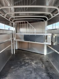 New 2025 MAVERICK TRAILERS 2H BP 13' Horse Trailer