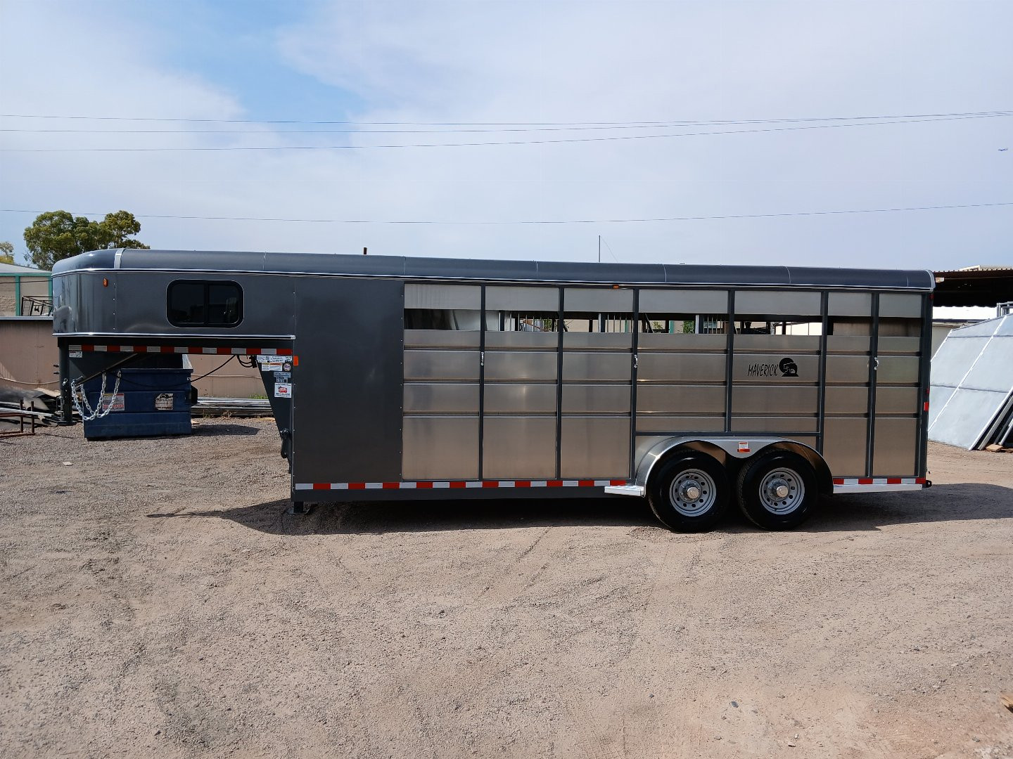 New 2025 MAVERICK TRAILERS MAVERICK 4H GOOSENECK Horse Trailer