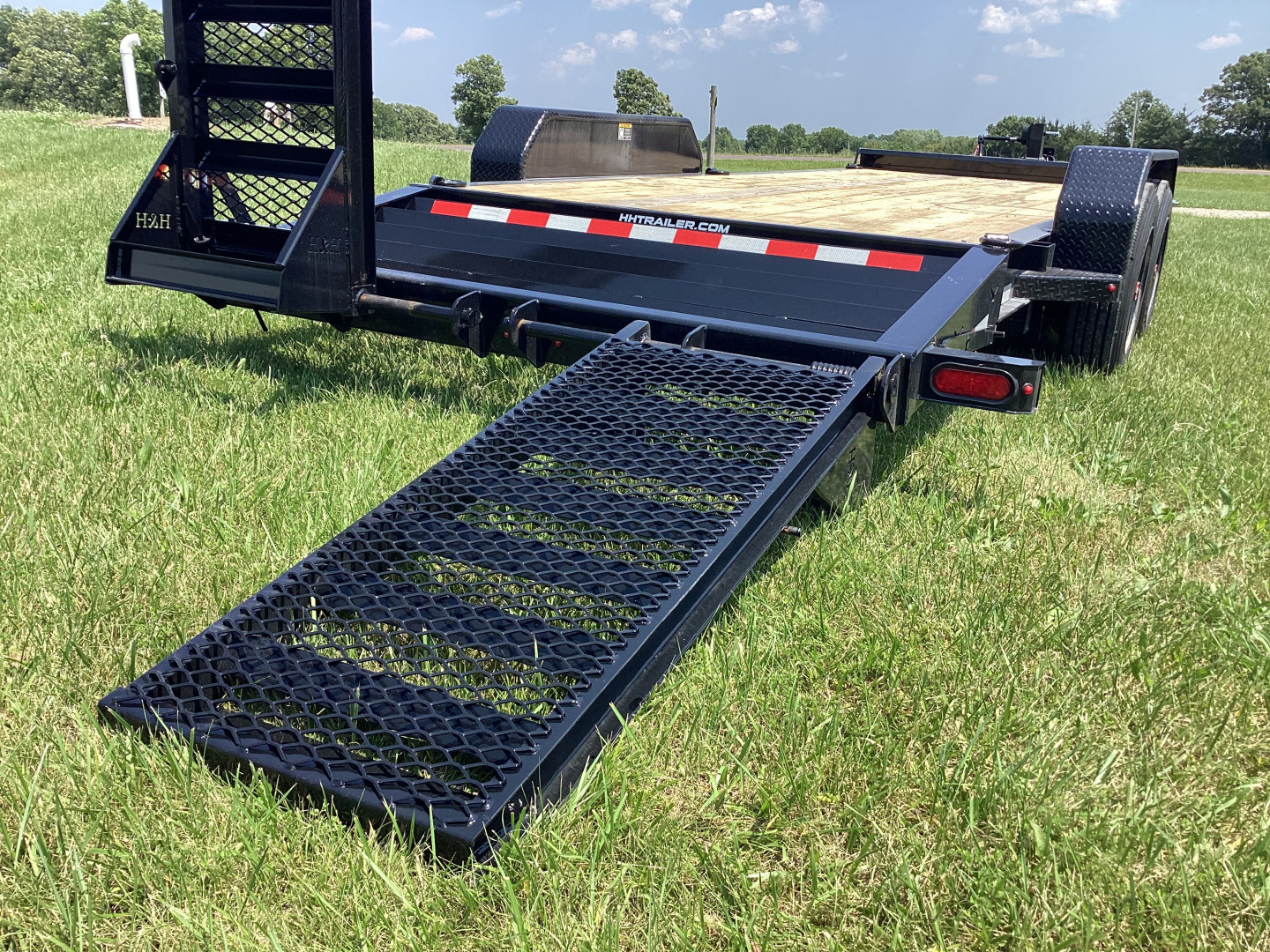 New 2025 H&H Trailers 82X17+3 Topline I-Beam Equipment Trailer, 17.6K