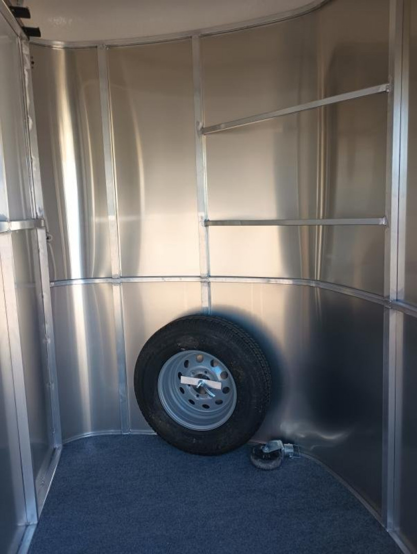 New 2024 MAVERICK TRAILERS MAV LITE DELUXE 2H BP WB SZ Horse Trailer