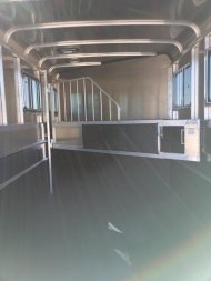 New 2024 MAVERICK TRAILERS MAV LITE DELUXE 2H BP WB SZ Horse Trailer